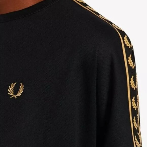 Mens Fred Perry Black Gold Taped Ringer Medium - Picture 3 of 4